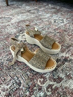 Universal Thread Leopard Print Espadrille Wedge Sandals - Tan/Black